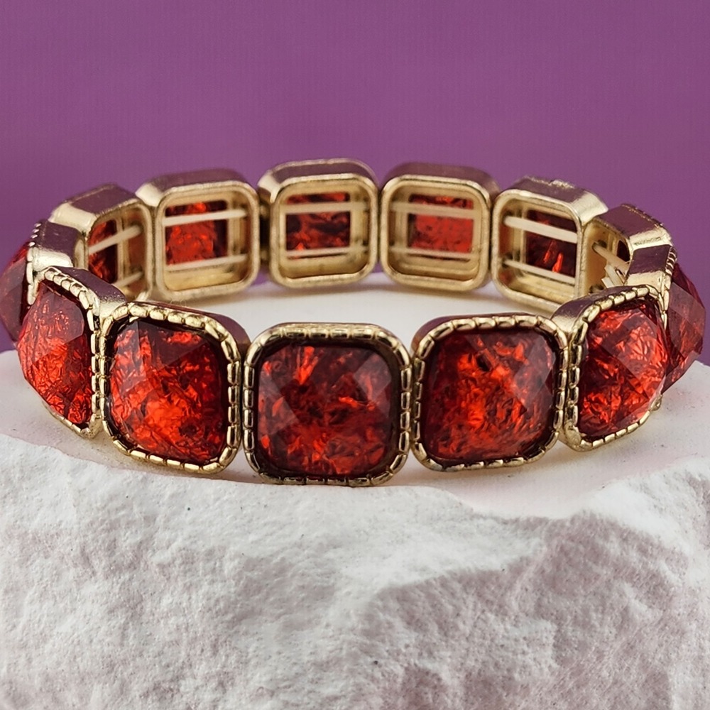 Red Faceted Crackle Effect Stretch Bracelet Gold Tone Chunky Statement Glam